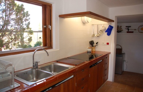 Formentera Chalet De Esquí | Villa con piscina desbordante privada, ideal para familias.