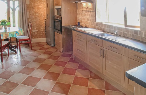 Montignac-le-Coq Casa | Alojamiento de 2 habitaciones en Montignac Le Coq