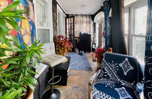 Rutherford Casa | This location will make ur EYES Light UP