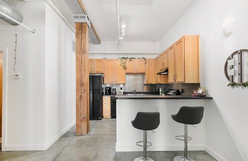 Downtown St. Louis Apartamento | This loft is a 2 bedroom(s), 2 bathrooms, located in St. Louis, MO.