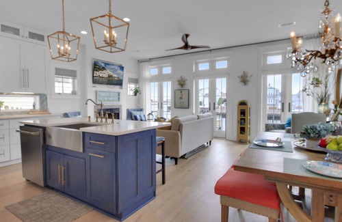 Stone Harbor Casa | This luxury, bayfront 4 BR 3 bath home is the perfect place for a relaxing family vacation.