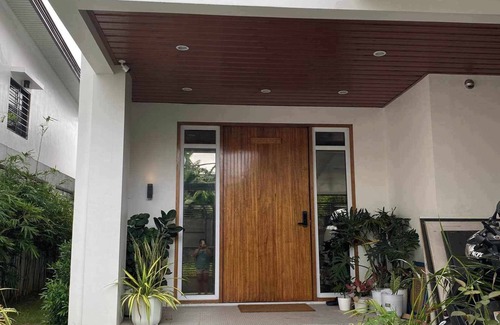 Fairview Casa | This property their has fully air-conditioning,and their is four seater jacuzzi