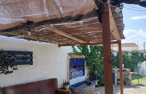 Villaminaya Casa | Casa rural idónea para desconectar, dispone de un patio en el que recrearse.