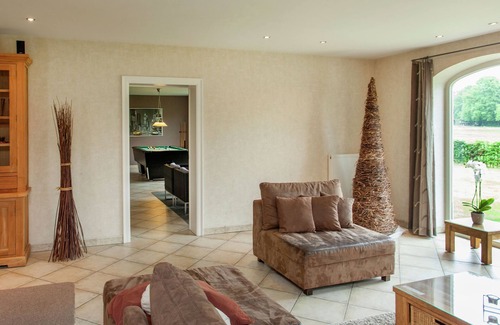 Peer Villa | Villa de Lujo en par con Jardín