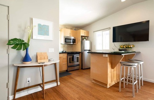 South Mission Beach Apartamento | This studio is a 0 bedroom(s), 1 bathrooms, located in San Diego, CA.