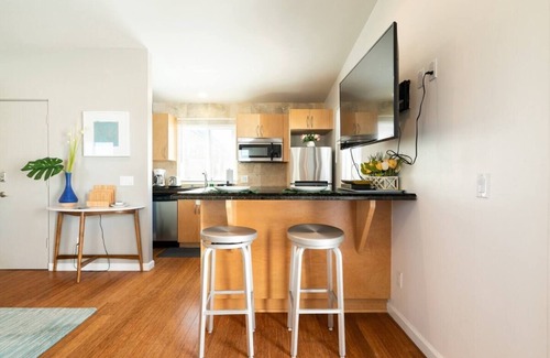 South Mission Beach Apartamento | This studio is a 0 bedroom(s), 1 bathrooms, located in San Diego, CA.