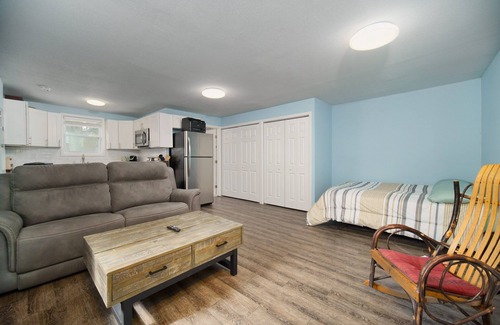 Secret Cove Apartamento | This studio is a 0 bedroom(s), 1 bathrooms, located in Jacksonville, FL.