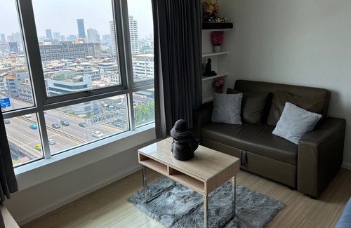 Rong Muang Condominio | This Tanner share is one of many affordable Tanner properties in the world