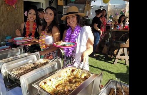 Westside Costa Mesa Cabina | This Venue is set up for hourly rates and/or overnights. Capacity 120 guests