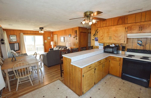 Carolina Dunes Casa | This welcoming home is great for small families.