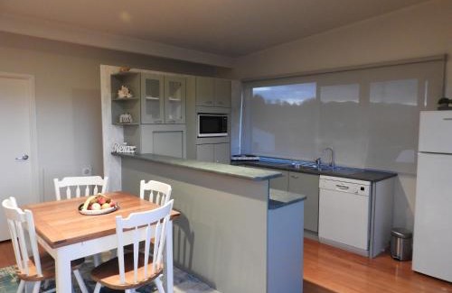Ruakaka Casa | Thistle Do Beach Bach