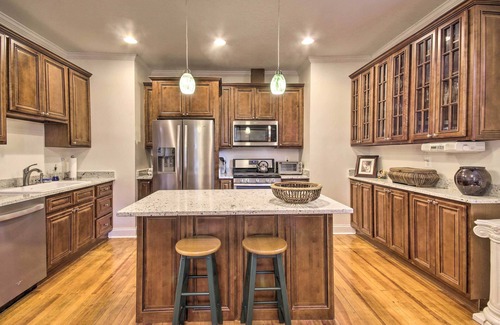 Leesburg Casa | ¡NUEVO! ¡Casa clásica 'Thomson Farm' cerca de viñedos!