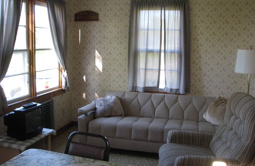 Frontenac Cabaña | Thousand Islands Cottage en la hermosa calle Lawrence River, muelle incluido
