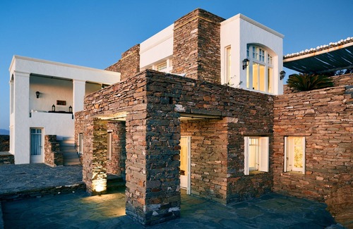 Kea Villa | Three Bay House-lujoso alojamiento y vistas al mar cerca de una playa de arena