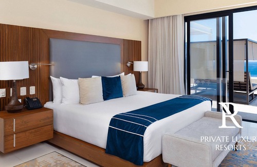 San Jose del Cabo Complejo | Three Bdr Penthouse Ocean Front-Villa La Valencia