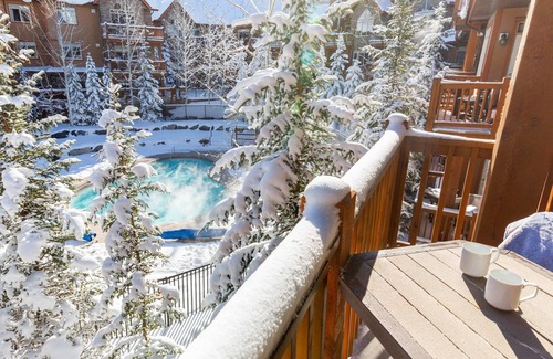 Canmore Condominio | Three Bears Hydeaway at Stoneridge