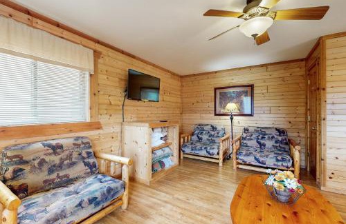 Warrens Casa | Three Bears Overlook- Lower