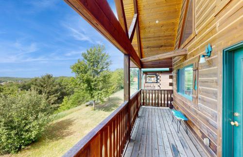Warrens Casa | Three Bears Overlook- Upper