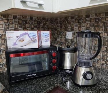 Hassan Abdal Apartamento | Three Bed Attached Bath Netflix Wifi Smart TV Parking WFH Desk Near Airport
