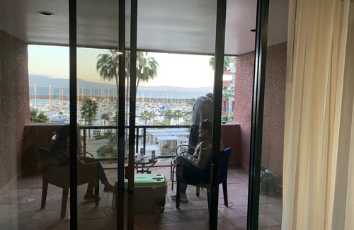 Ensenada Apartamento | Three bed Hotel Suite on Marina