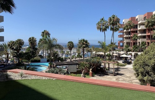 Ensenada Apartamento | Three bed Hotel Suite on Marina