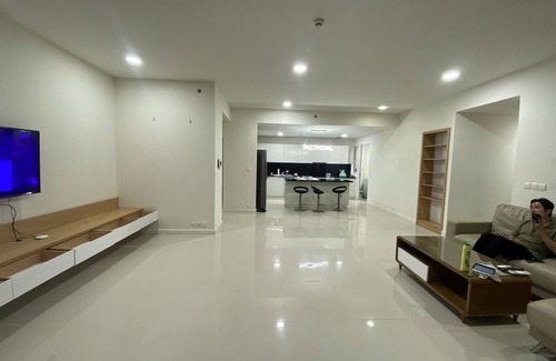 District 7 Condominio | Three bedroom apartment Right in the city center