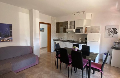Povile Apartamento | Apartamento de tres habitaciones con balcón y vista al mar Povile, Novi Vinodolski (A-12039-a)