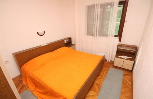Businci Apartamento | Three bedroom apartment with terrace and sea view Businci, Ciovo (A-4667-a)