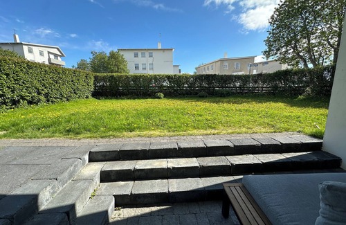 Laekir Apartamento | Three bedroom apartment in Rauðalækur, centrally located in Reykjavik