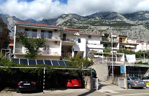 Ratac Apartamento | Apartamento de tres habitaciones con aire acondicionado Makarska (A-6784-b)