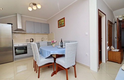 Brna Apartamento | Apartamento de tres habitaciones en la playa Brna, Korcula (A-4463-b)