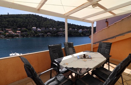 Brna Apartamento | Apartamento de tres habitaciones en la playa Brna, Korcula (A-4463-b)