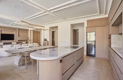 Faubourg-du-Roule Apartamento | Three bedroom apartment in France, Paris
