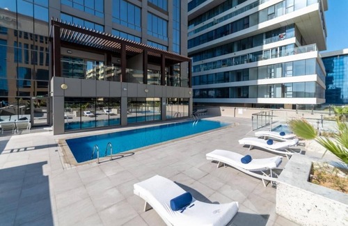 Al Mankhool Apartamento | Three Bedroom Apartment Near Sharaf Dg Metro By ER