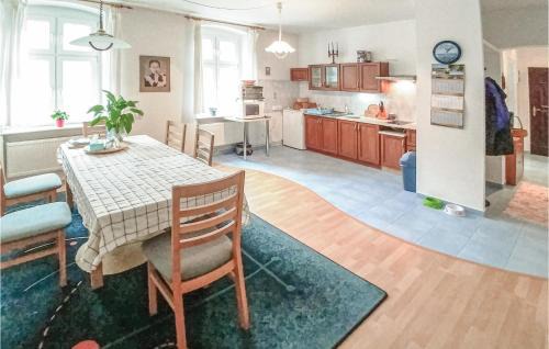 Smoldzino Apartamento | Three-Bedroom Apartment In Smoldzino