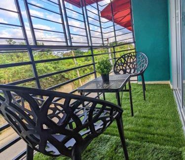 Mendoza Apartamento | Three-bedroom Apartment with Chic Balcony in Santo Domingo Este