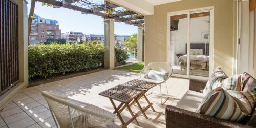 Victoria and Alfred Waterfront Apartamento | Three Bedroom Apartment - fully furnished and equipped
