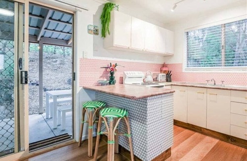 Seventeen Seventy Casa | Three-Bedroom, Pet & Family-Friendly Retro Beach House with Gorgeous Views in Historic 1770