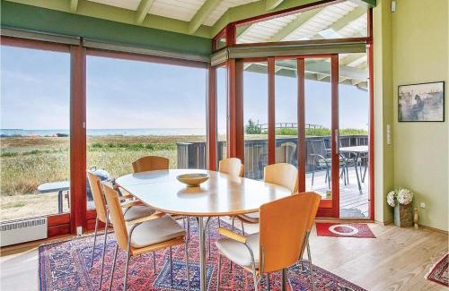 Juelsminde Casa | Three-Bedroom Holiday Home Juelsminde With Sea View 09