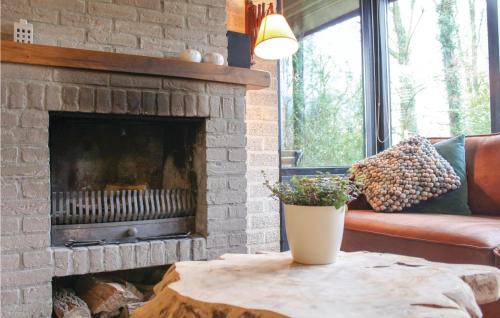 Reutum Casa | Three-Bedroom Holiday Home In Reutum