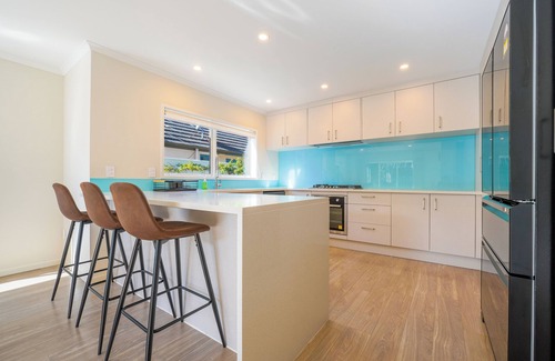Somerville Casa | Three-Bedroom Home in Somerville