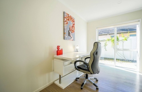Somerville Casa | Three-Bedroom Home in Somerville