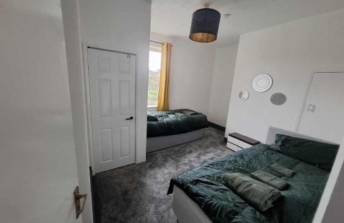 Hull Villa | Three bedroom house in superB location
