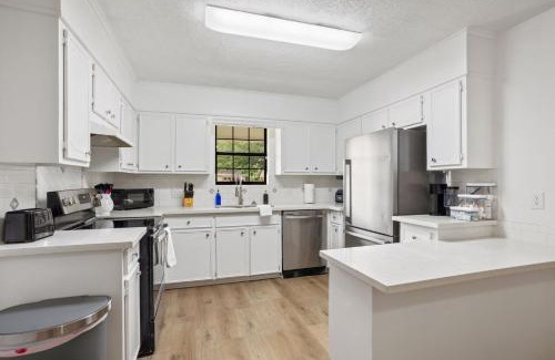 Lake Charles Casa | Three Bedroom House in Lake Charles