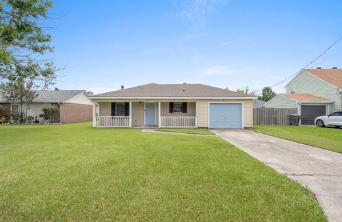 Lake Charles Casa | Three Bedroom House in Lake Charles