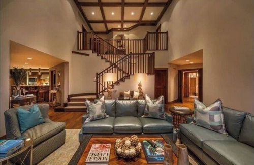 Truckee Complejo | Three bedroom luxury villa on slopes of Lake Tahoe.