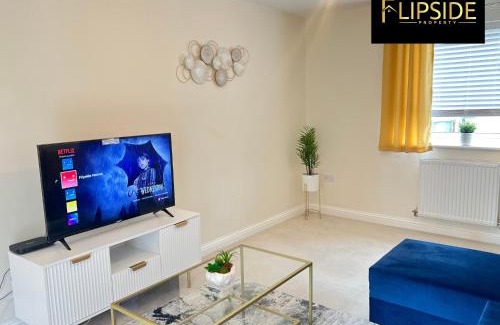 Aylesbury Apartamento | Three Bedroom Semi Detached House By Flipside Property Aylesbury Serviced Accommodation & Short Lets With Wifi & Parking