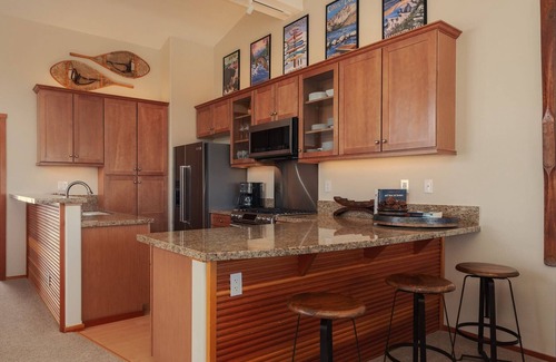 Mammoth Lakes Condominio | ¡Nuevo listado! 3 dormitorios Snowcreek V Condo / Espectacular vista de Mammoth Mountain!