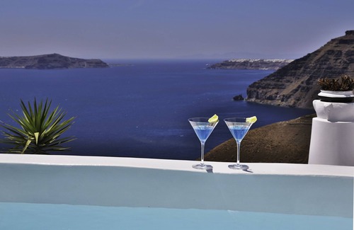 Fira Villa | Villa de tres dormitorios con vista a la caldera, jacuzzi, teracce (NUEVO)