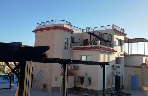 Al Ahyaa Villa | Apartamento de tres habitaciones en una villa privada.